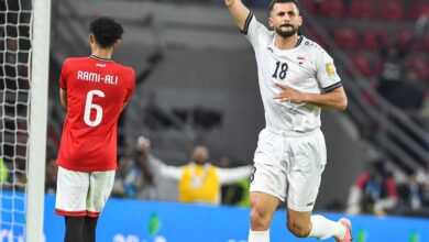 ايمن حسين